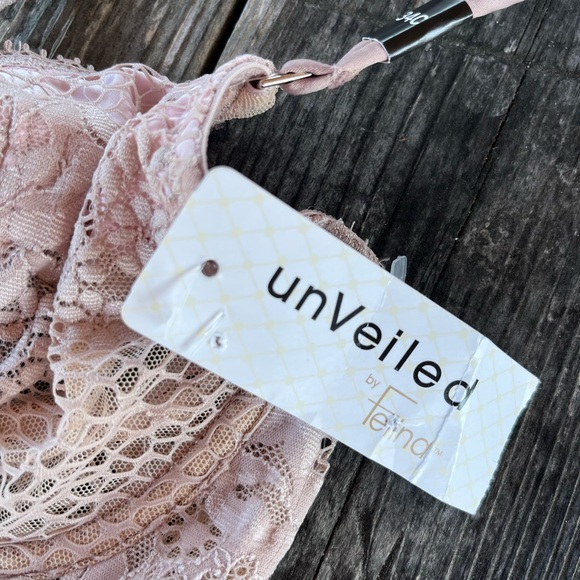 UNVEILED NUDE LACE BRA WITH TAGS 34C - Picture 4 of 6